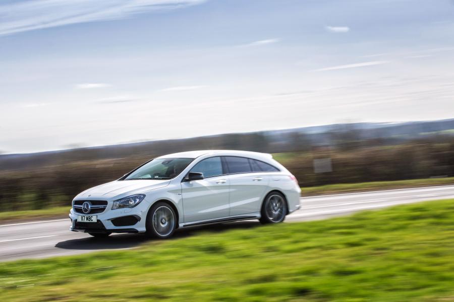  Mercedes-AMG CLA45 Shooting Brake 2015 года  (UK) (фото 14 из 30)